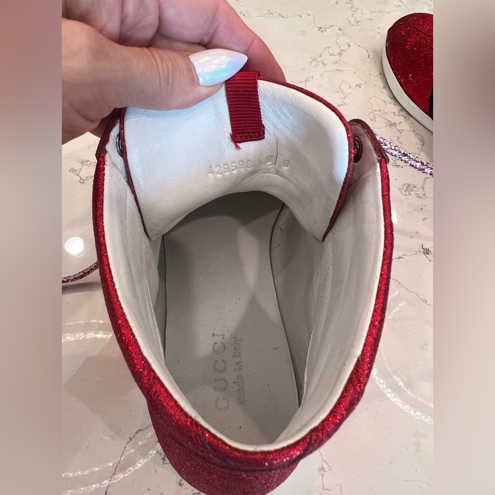 Gucci ‘Glitter Accent Sneakers’ - Picture 3 of 10